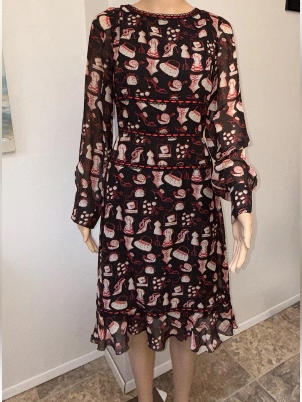 Escada Size EU36 US6 Margaretha Ley Silk Midi Dress Novelty Print Motif Pop Art
